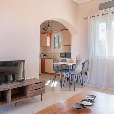 Spiros House Apartment Свороната Екстериор снимка