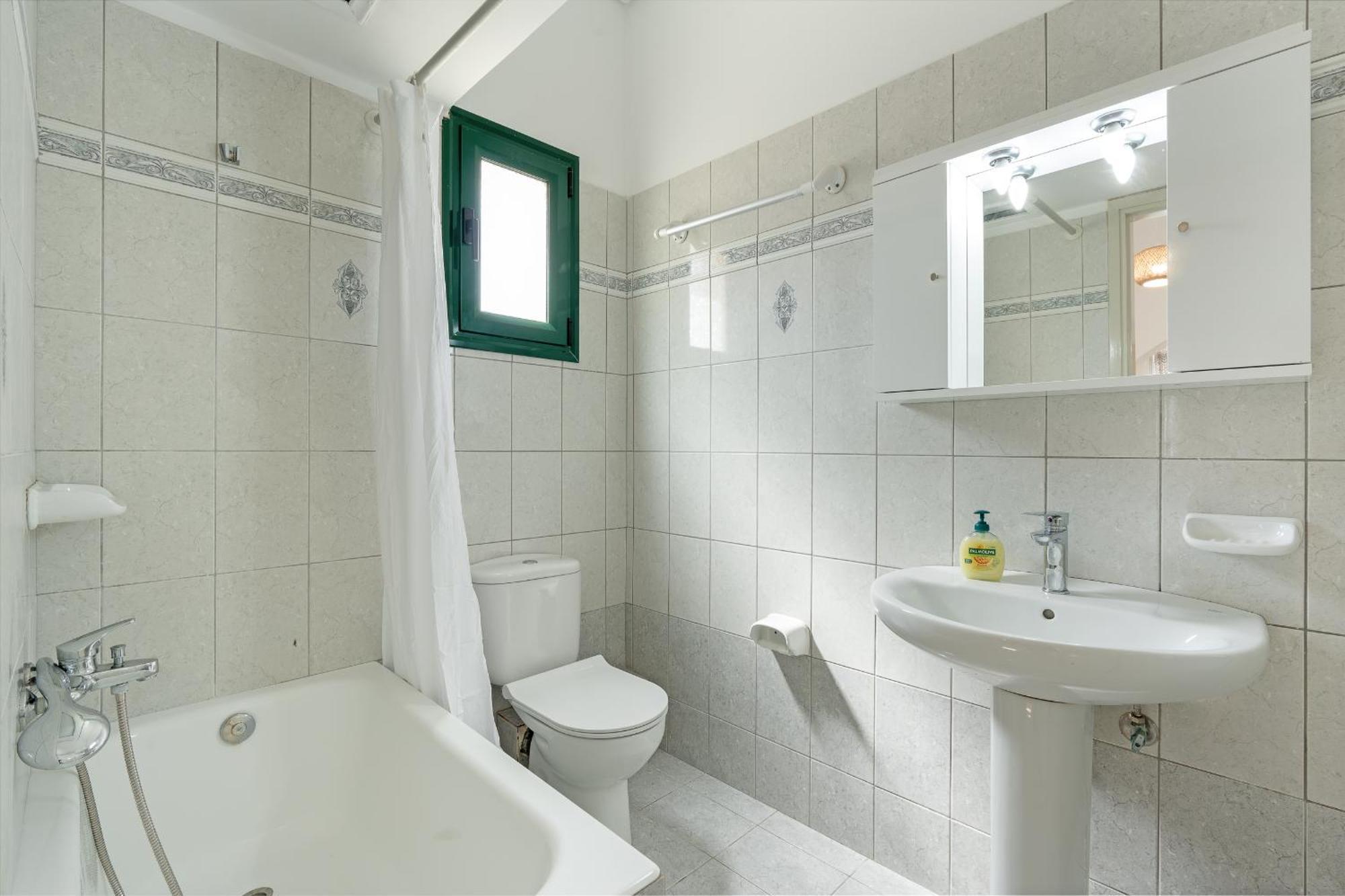 Spiros House Apartment Свороната Екстериор снимка