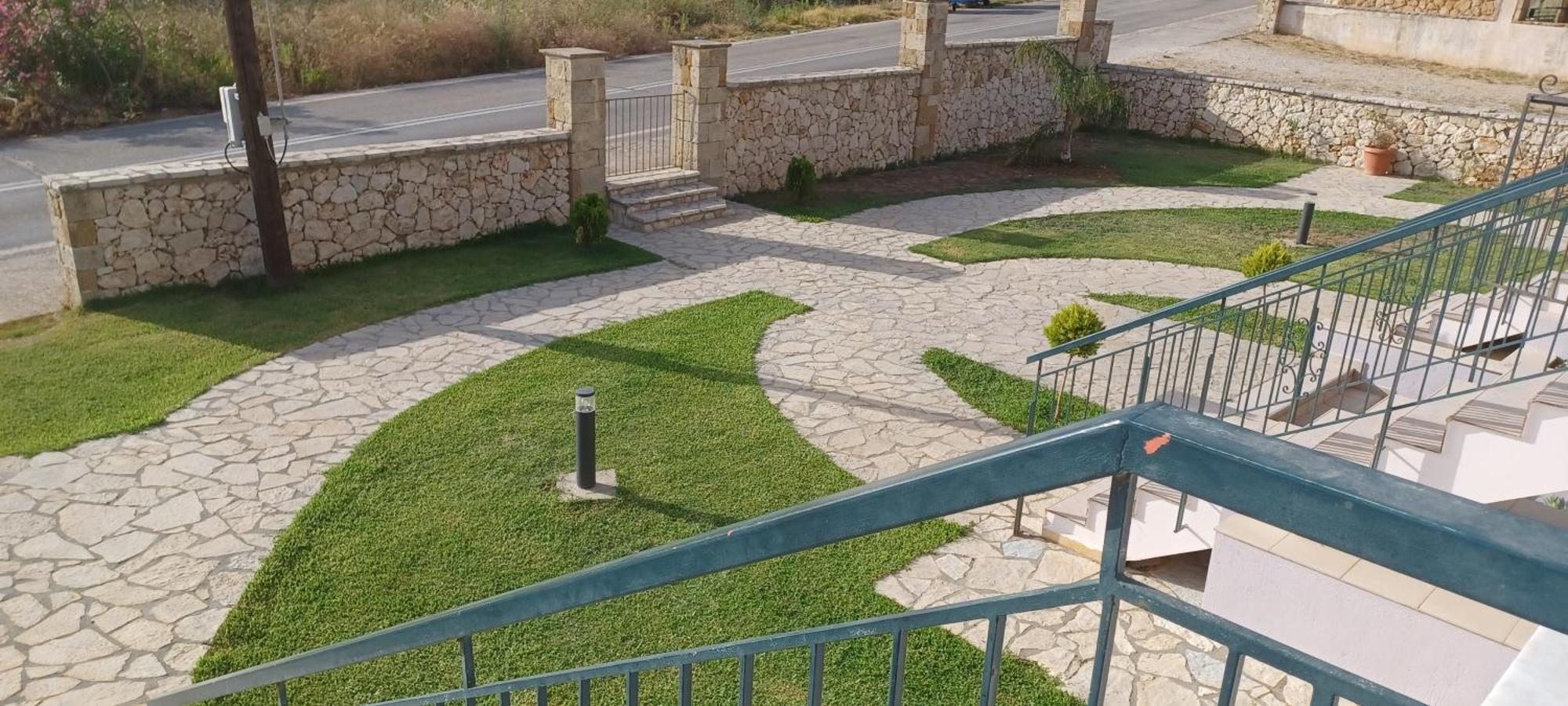 Spiros House Apartment Свороната Екстериор снимка
